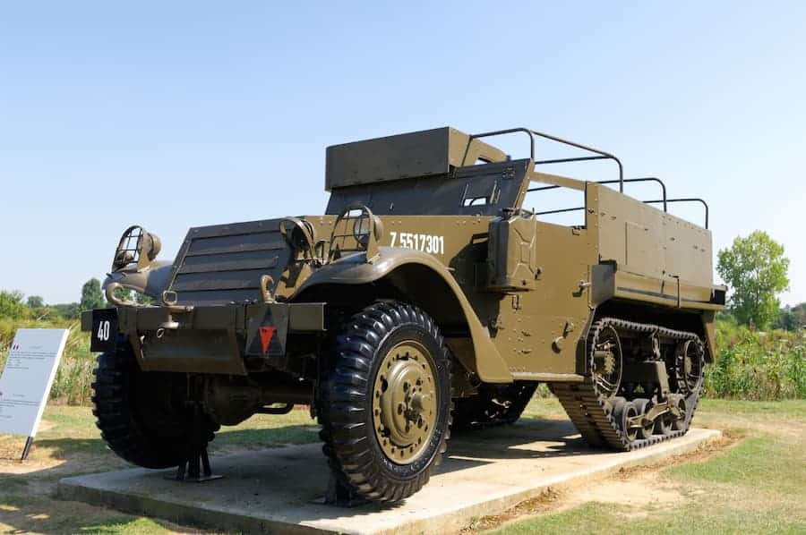 Véhicule militaire du D-Day - Camping le Fanal plages du débarquement